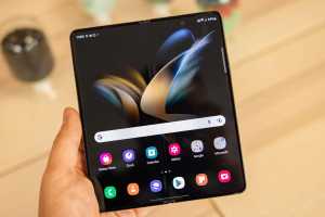 A folding phone likely won’t replace my PC, but I want to try it