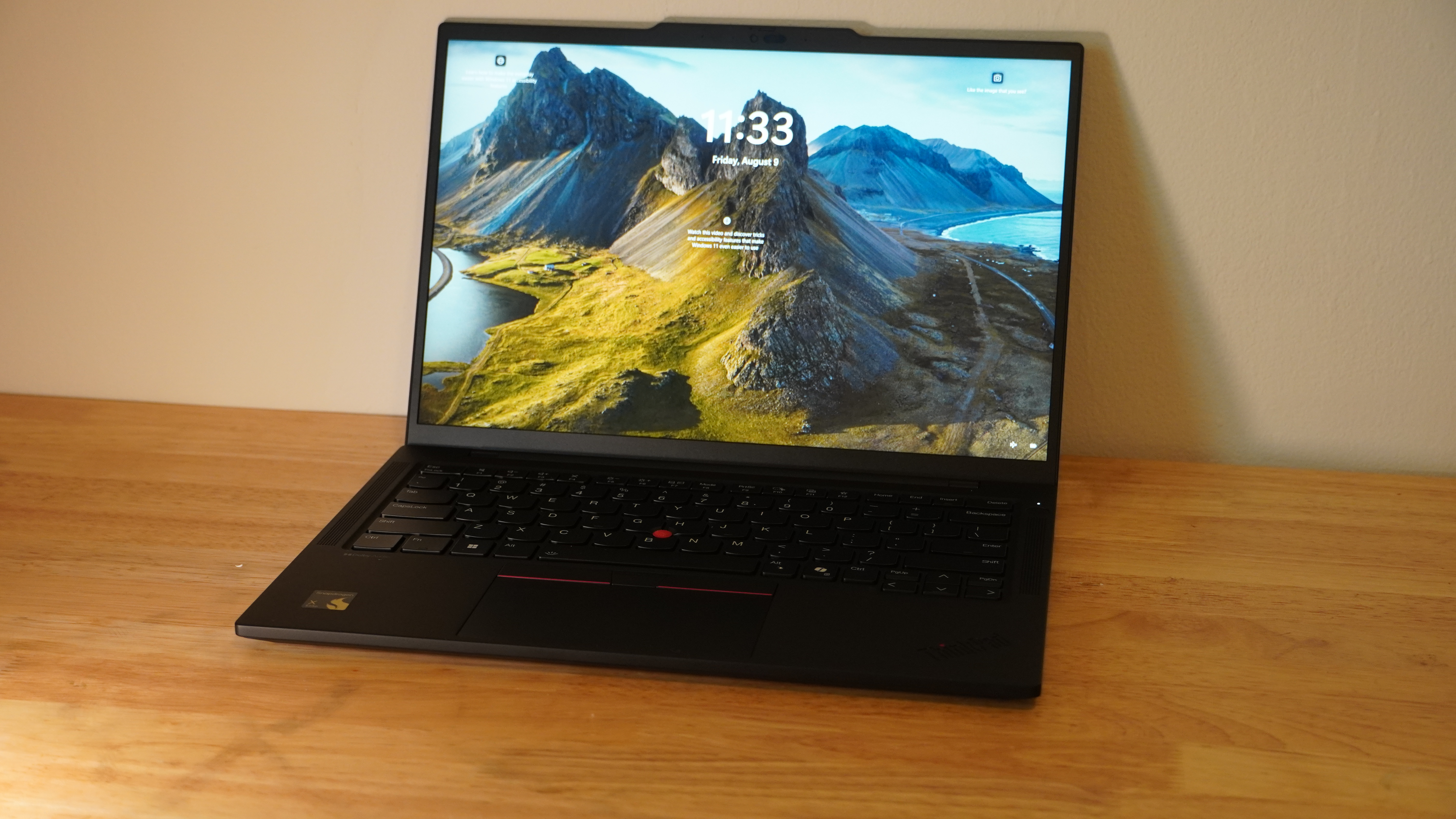 1. Lenovo ThinkPad T14s Gen 6 (24 hours)