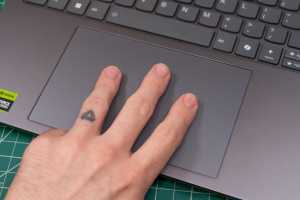 Do you know your laptop's trackpad gestures? They're surprisingly helpful