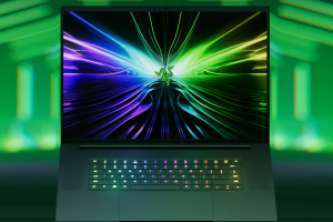 Razer Blade 18 pairs a drool-worthy 4K display with Thunderbolt 5 